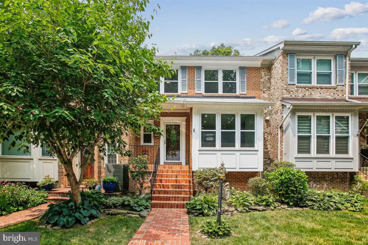 8044 Galla Knoll Cir, Springfield, VA 22153 - #1