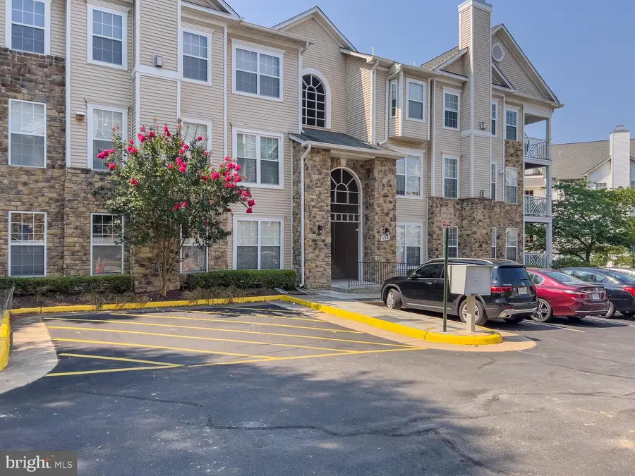 5921 Founders Crossing Ct #102, Alexandria, VA 22310 - #2