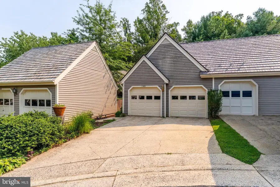 11565 Brass Lantern Ct, Reston, VA 20194 - #2