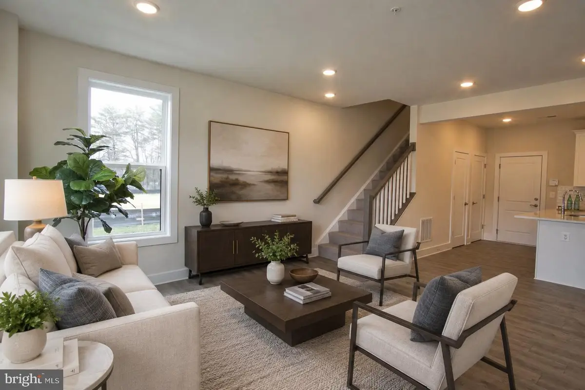 238 Van Buren St, Herndon, VA 20170 - #1