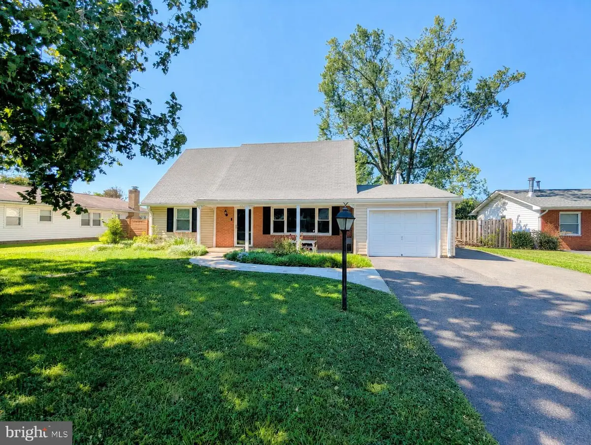 13151 Pavilion Ln, Fairfax, VA 22033 - #1