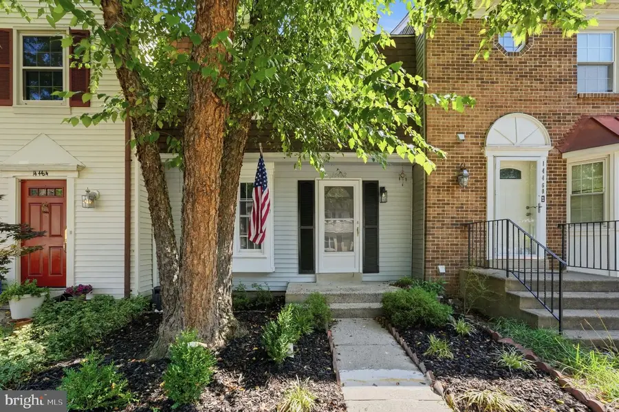 14462 Four Chimney Dr, Centreville, VA 20120 - #2