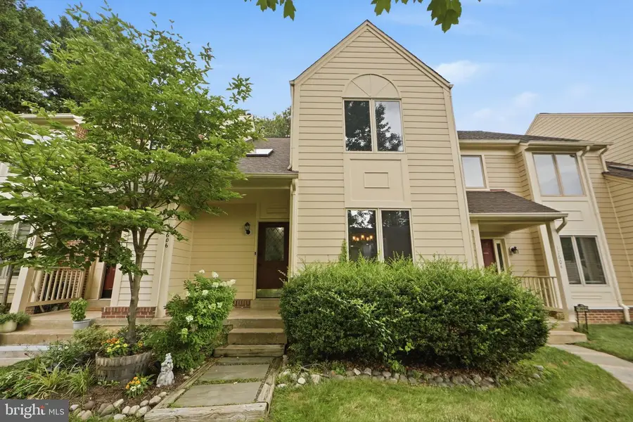 12606 Victoria Station Ct, Fairfax, VA 22033 - #3