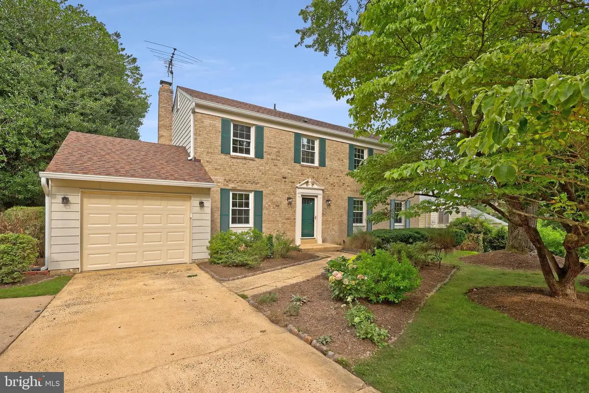 4509 Wakefield Chapel Rd, Annandale, VA 22003 - #1