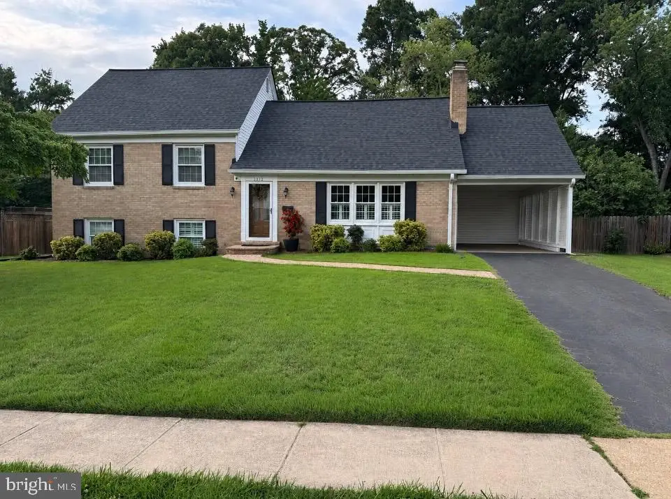 2012 Rampart Dr, Alexandria, VA 22308 - #1