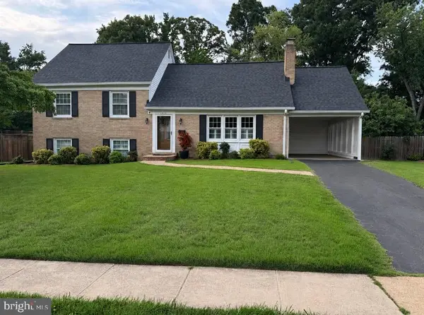 2012 Rampart Dr, ALEXANDRIA, VA 22308