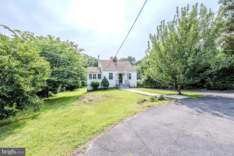 2923 Fairhill Rd, Fairfax, VA 22031 - #3