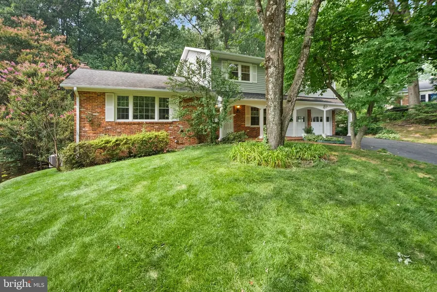 8104 Chivalry Rd, Annandale, VA 22003 - #2