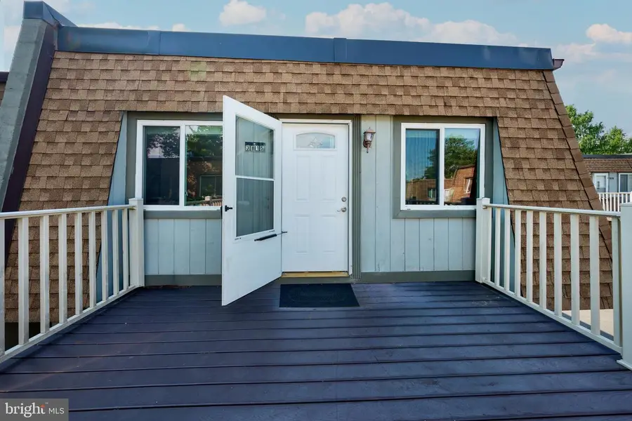 3815 Burlingame Pl #33e, Alexandria, VA 22309 - #2