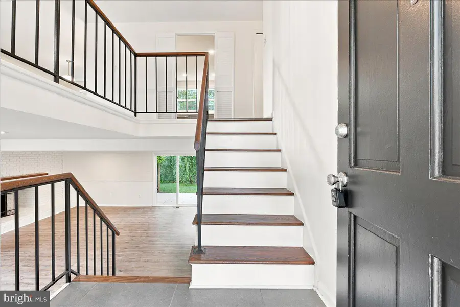 13143 Melville Ln, Fairfax, VA 22033 - #2