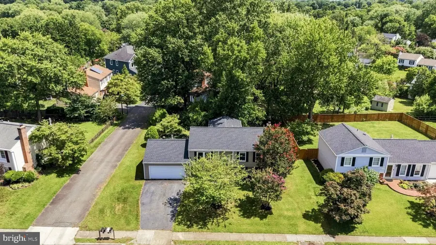 2623 Armada St, Herndon, VA 20171 - #2
