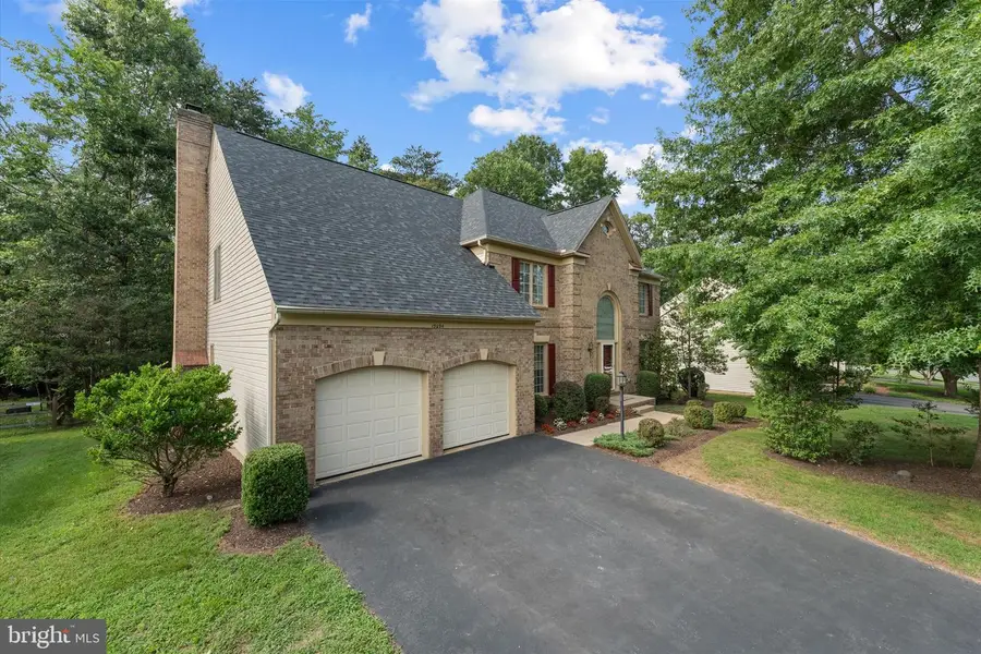 15094 Wetherburn Dr, Centreville, VA 20120 - #2