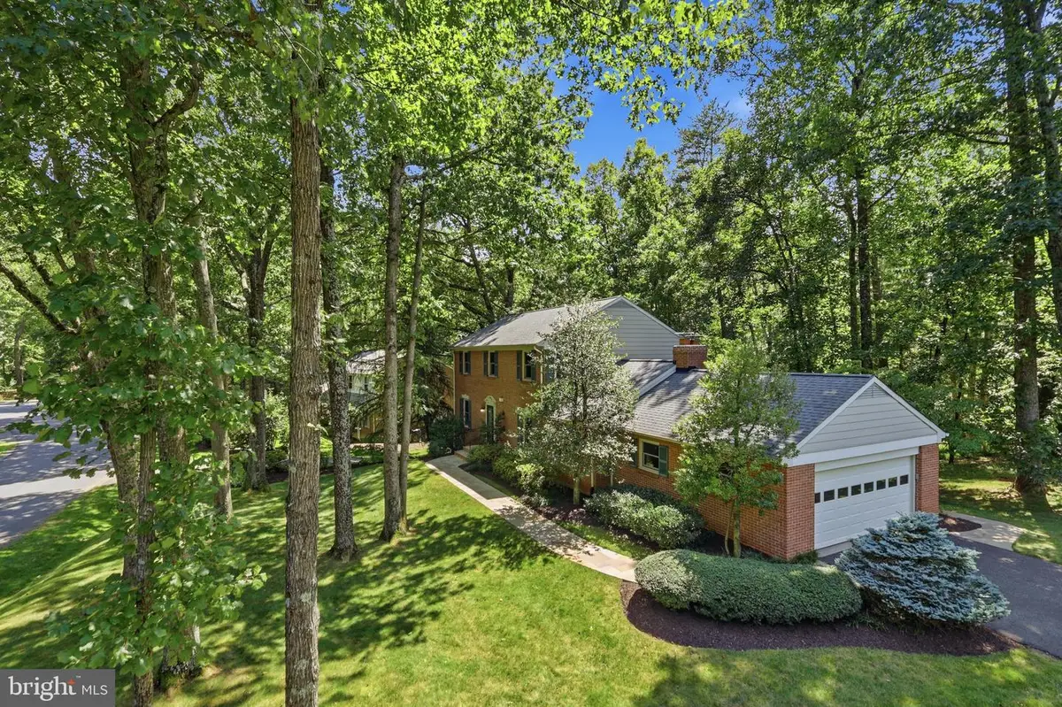 10811 Midsummer Dr, Reston, VA 20191 - #1