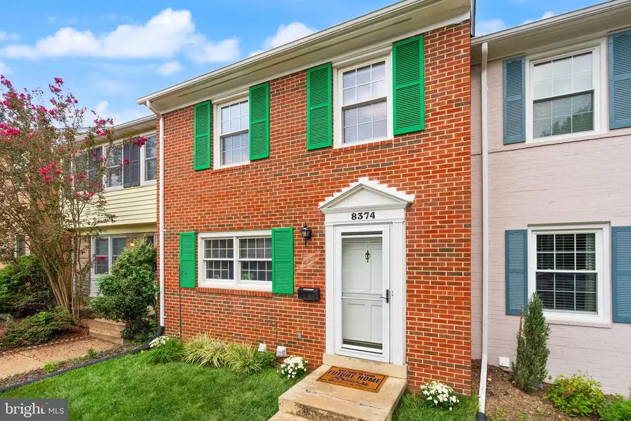 8374 Glastonbury Ct, Annandale, VA 22003 - #3