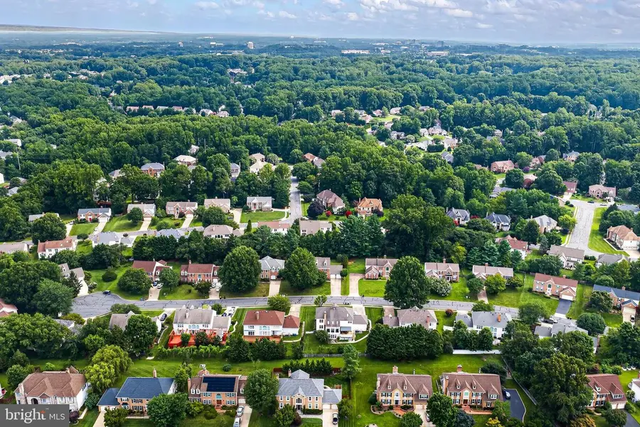 5522 Chestermill Dr, Fairfax, VA 22030 - #2
