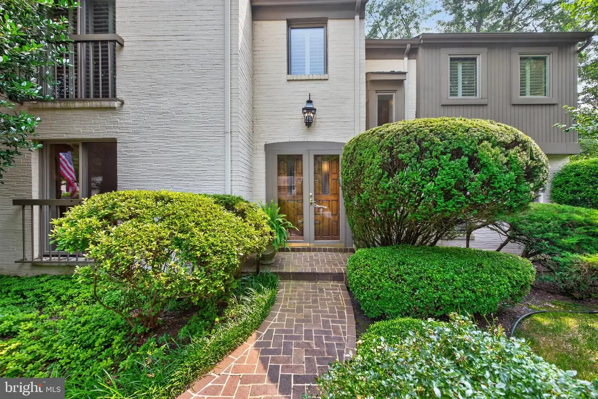 11801 Riders Ln, Reston, VA 20191 - #1