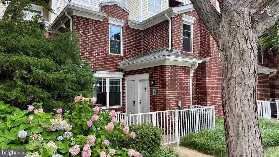 1641 International Dr #th-24, McLean, VA 22102 - #2
