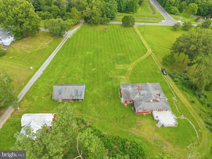 11201 Stuart Mill Rd, Oakton, VA 22124 - #3