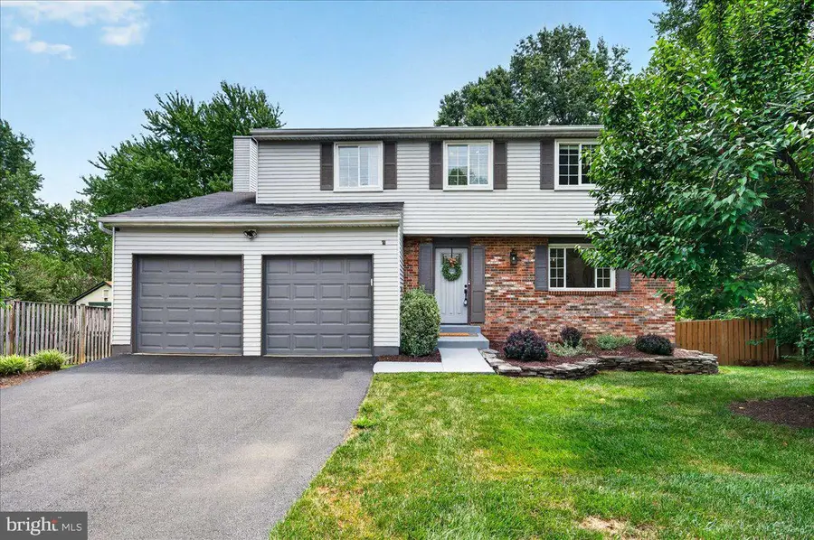 1104 Clarke St, Herndon, VA 20170 - #3