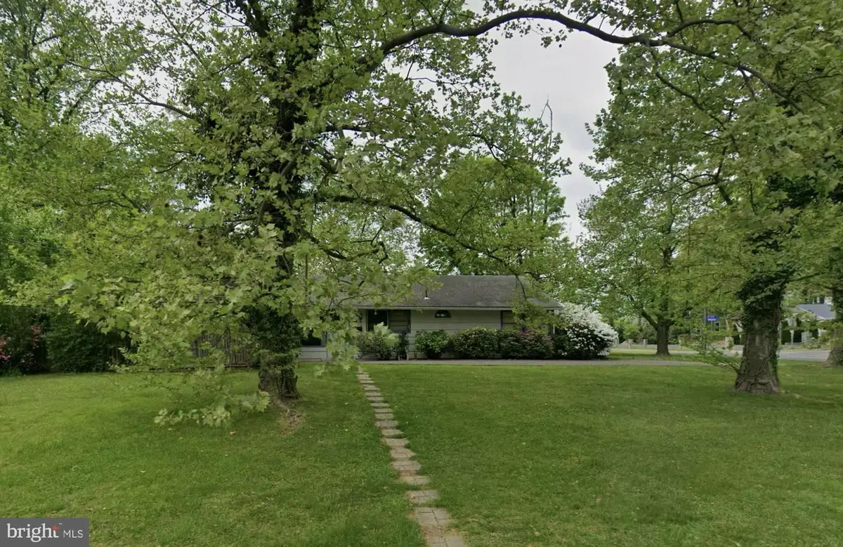 7117 Oak Ridge Rd, Falls Church, VA 22042 - #1