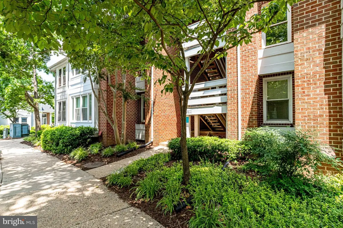 3151-b Covewood Ct, Falls Church, VA 22042 - #1