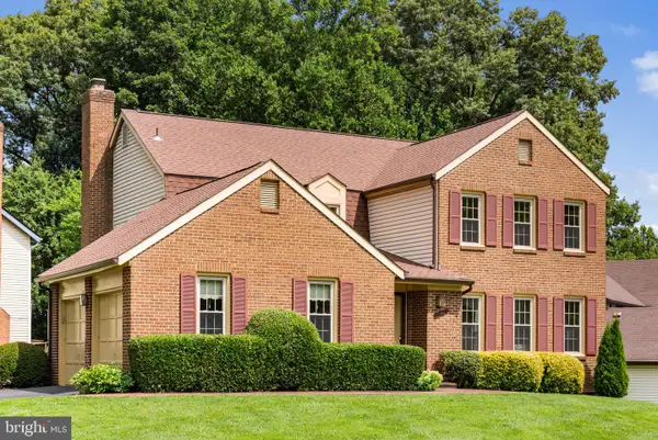 6011 Burnside Landing Dr, BURKE, VA 22015