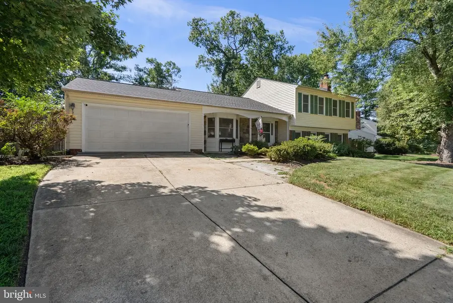 7805 Richfield Rd, Springfield, VA 22153 - #2