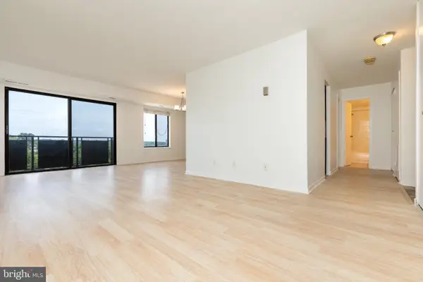 3100 S Manchester St #923, FALLS CHURCH, VA 22044