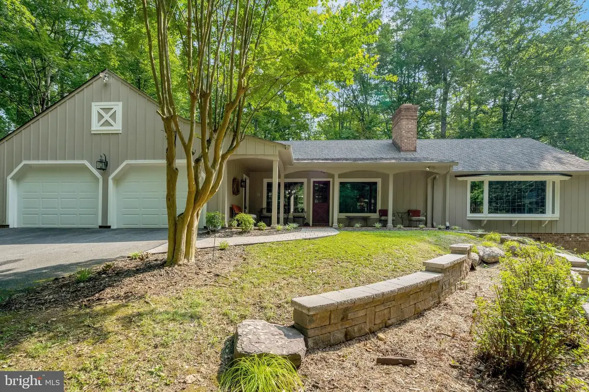 7430 Clifton Rd, Clifton, VA 20124 - #1