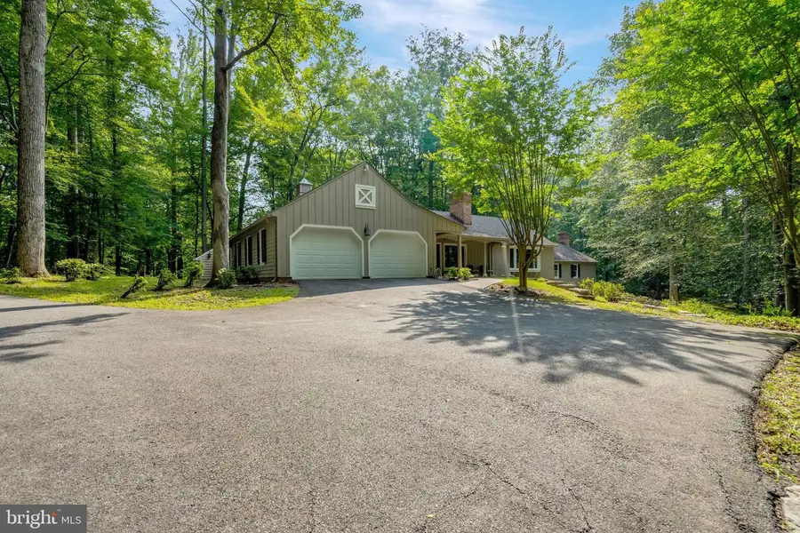 7430 Clifton Rd, Clifton, VA 20124 - #2