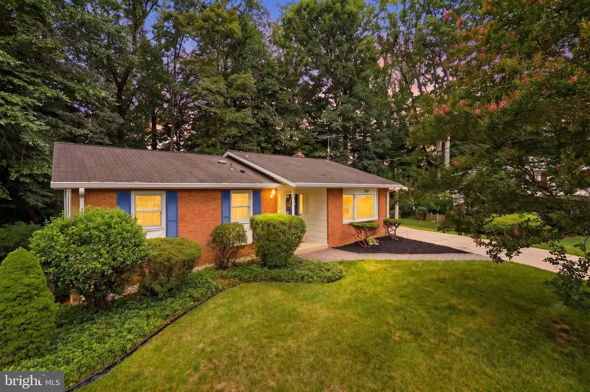 7821 Penley Pl, Springfield, VA 22151 - #1
