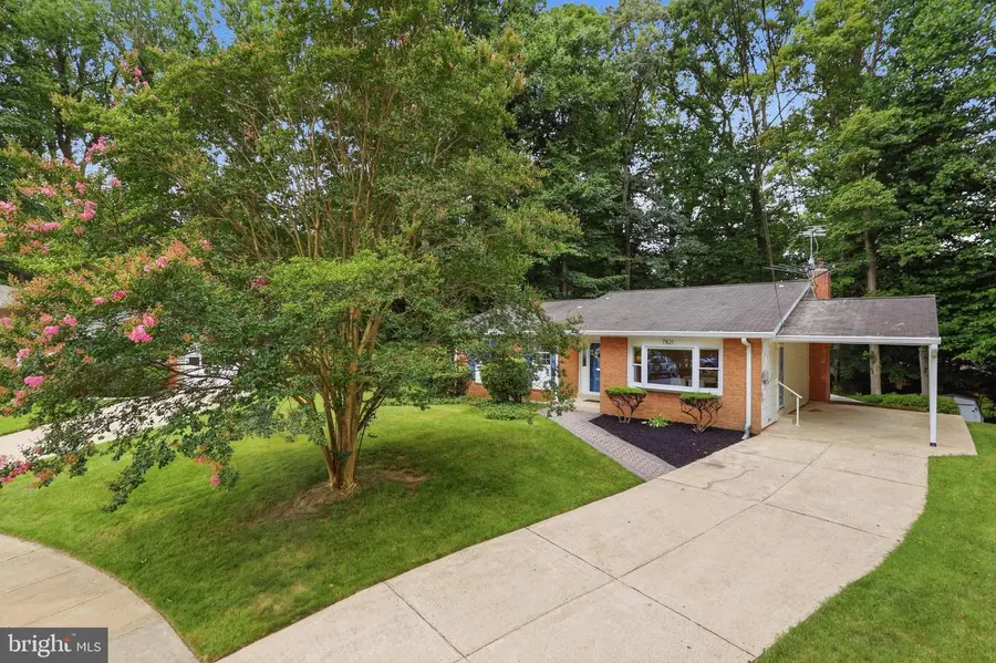 7821 Penley Pl, Springfield, VA 22151 - #3