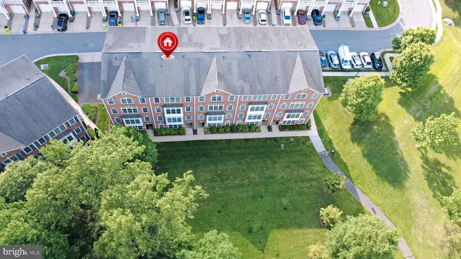 4633 Battenburg Ln #921, Fairfax, VA 22030 - #2