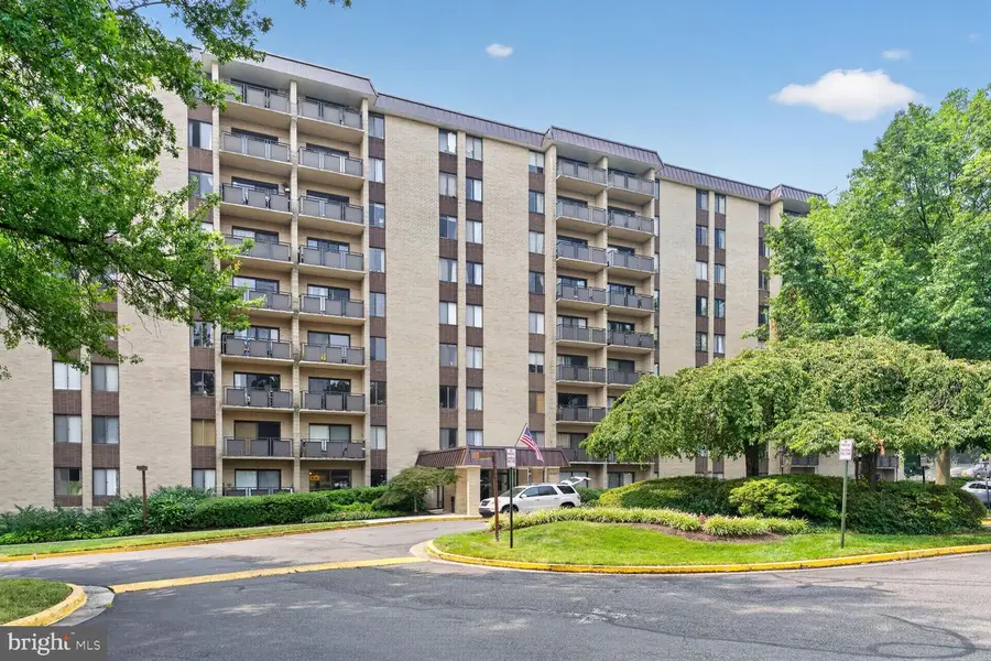 6001 Arlington Blvd #704, Falls Church, VA 22044 - #2