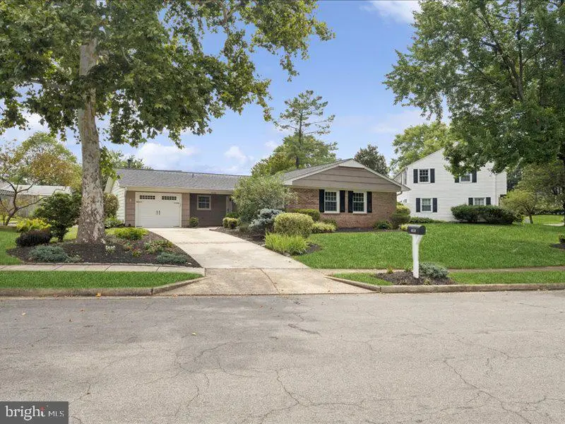 4133 Point Hollow Ln, Fairfax, VA 22033 - #1