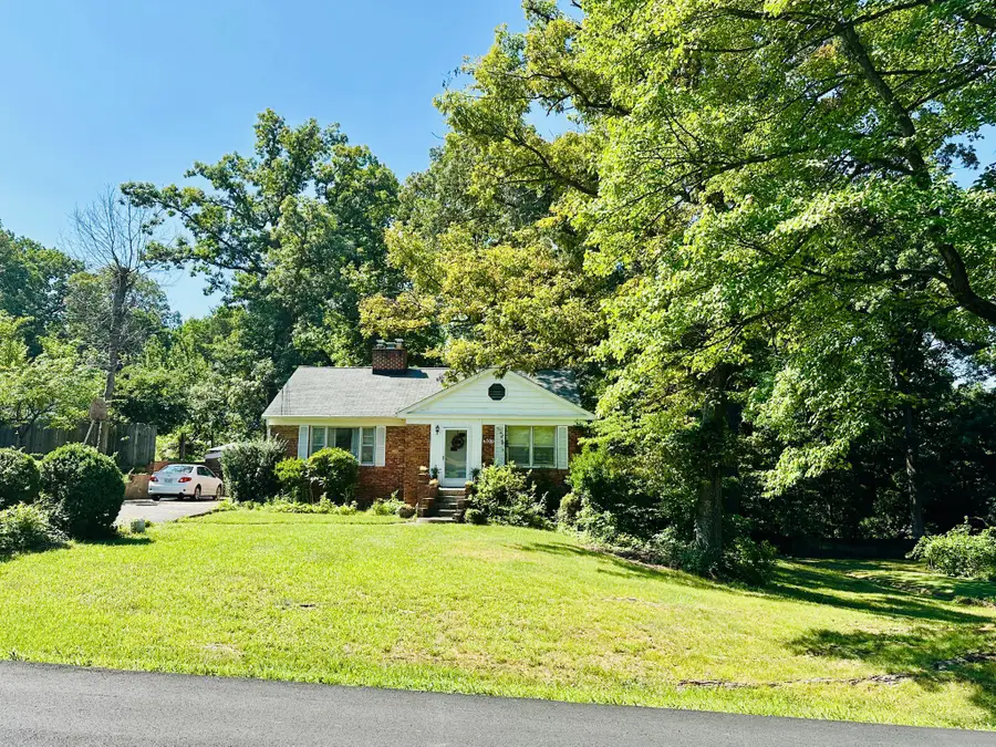6509 Melia St, Springfield, VA 22150 - #3