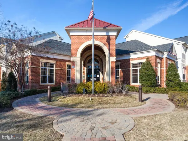 11355 Aristotle Dr #8-413, FAIRFAX, VA 22030