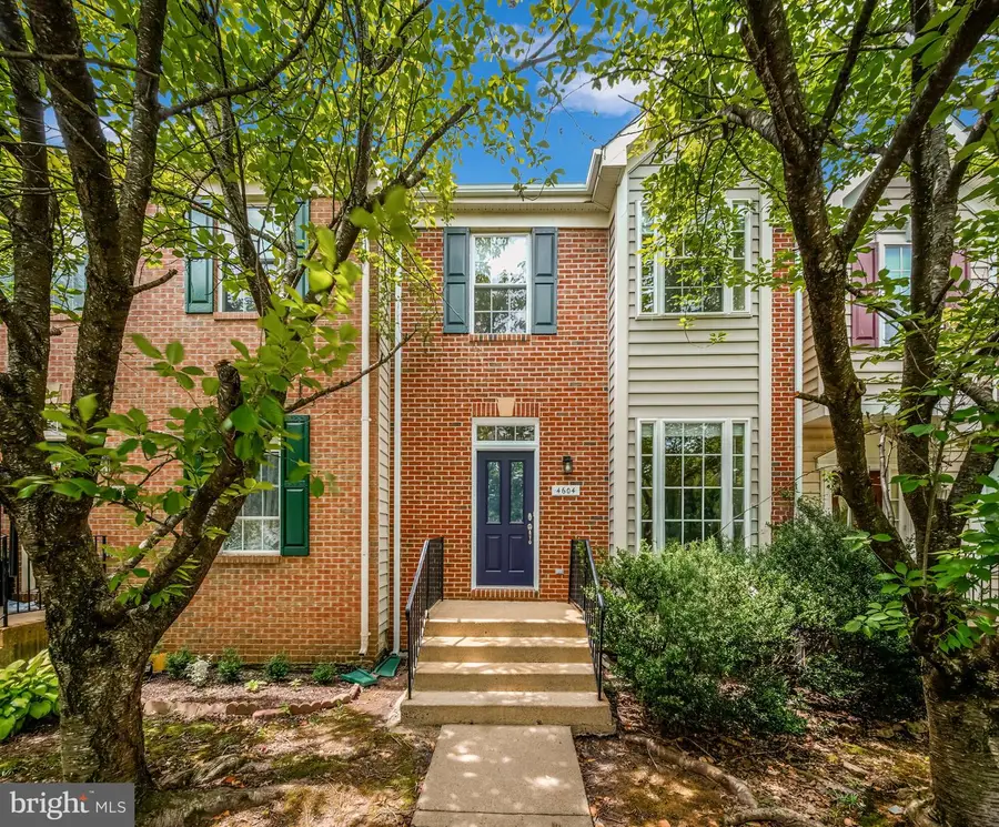 4604 Deerwatch Dr, Chantilly, VA 20151 - #2