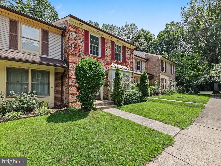6281 Rathlin Dr, Springfield, VA 22152 - #3
