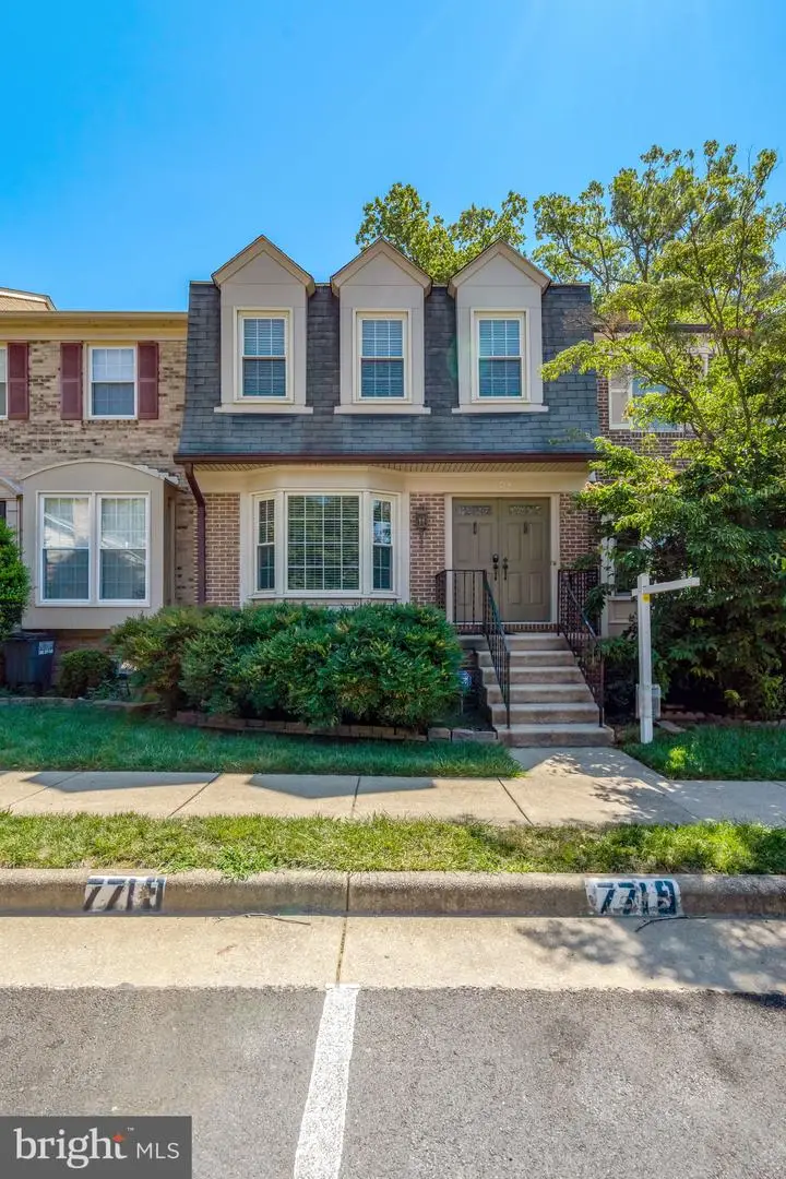 7719 Bristol Square Ct, Springfield, VA 22153 - #3