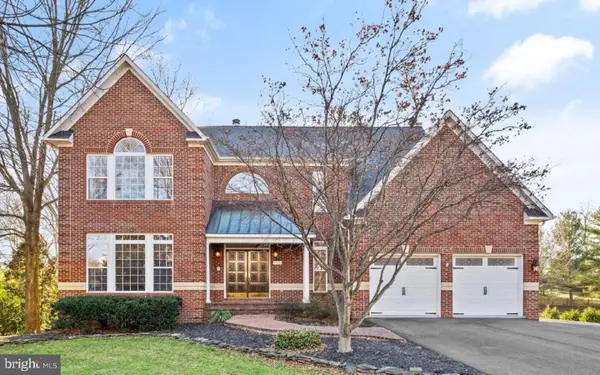 13633 Birch Dr, CHANTILLY, VA 20151
