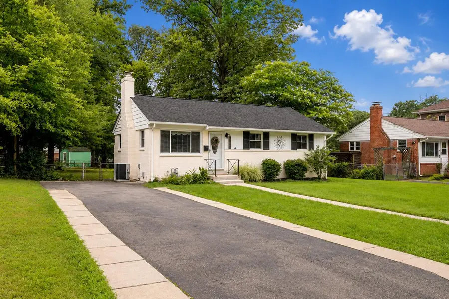 7407 Marc Dr, Falls Church, VA 22042 - #2