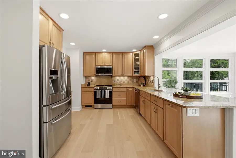 12194 Henderson Rd, Clifton, VA 20124 - #3