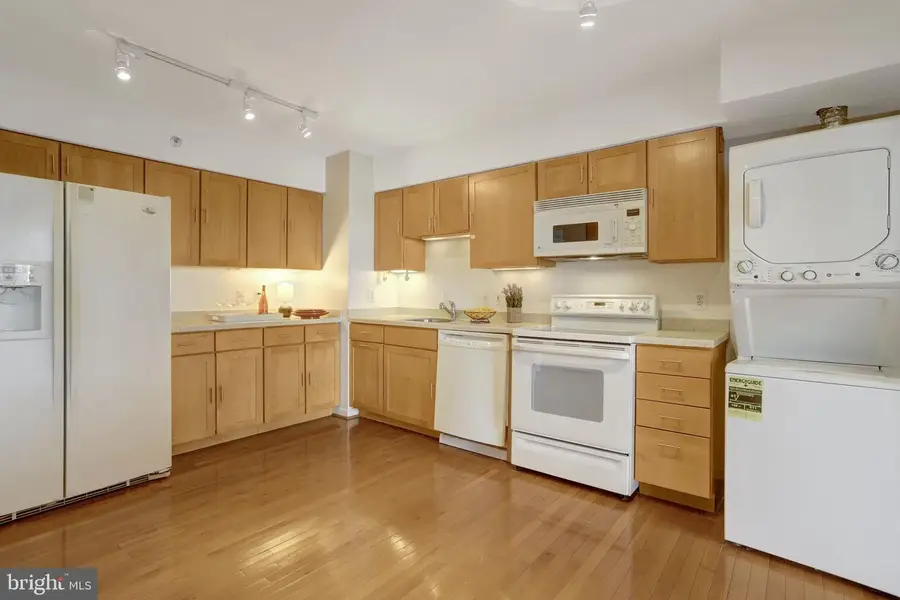 3709 S George Mason Dr #605e, Falls Church, VA 22041 - #3