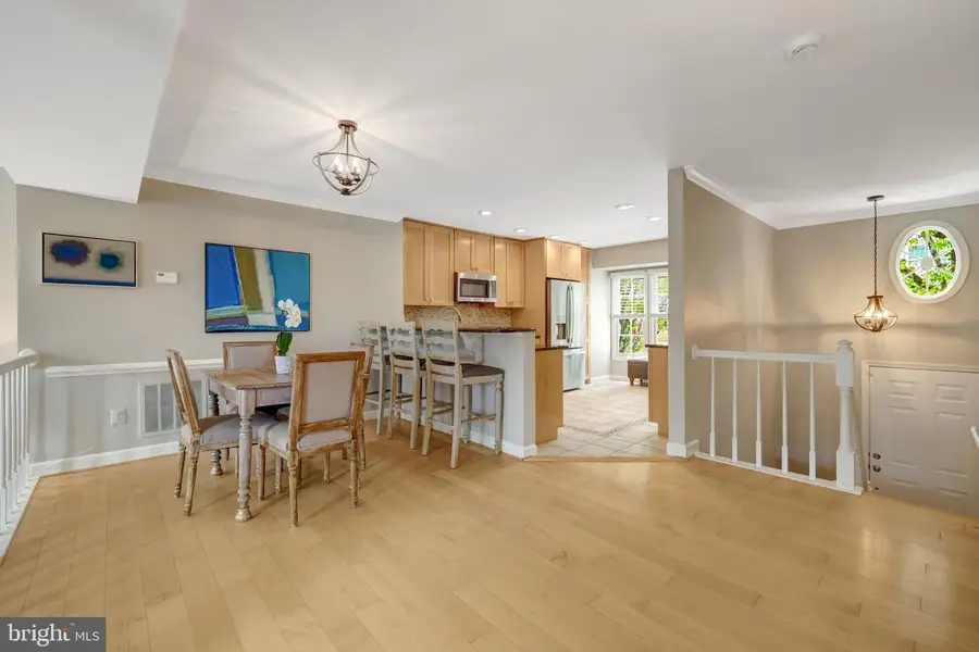 8004 Trevor Pl, Vienna, VA 22182 - #3
