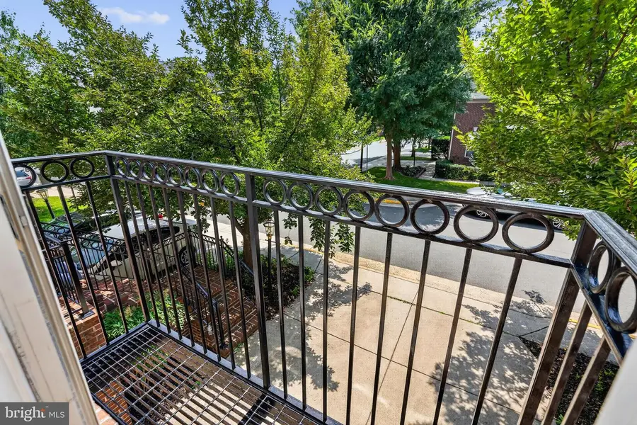 13042 Greg Roy Ln, Herndon, VA 20171 - #3