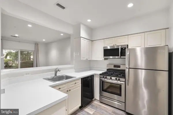 12915 Alton Sq #113, HERNDON, VA 20170