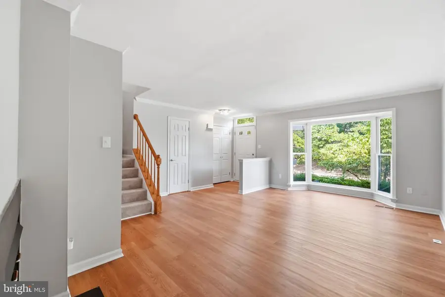 6027 Rockton Ct, Centreville, VA 20121 - #3