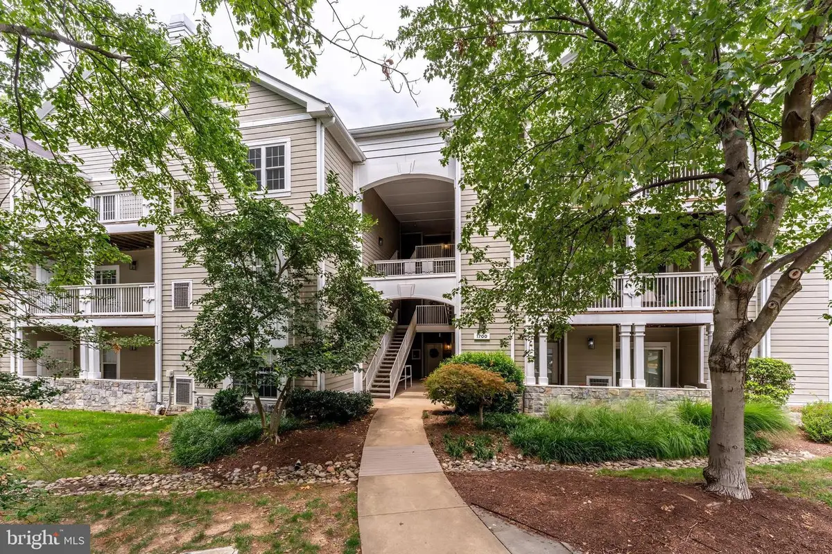1700 Lake Shore Crest Dr #25, Reston, VA 20190 - #1