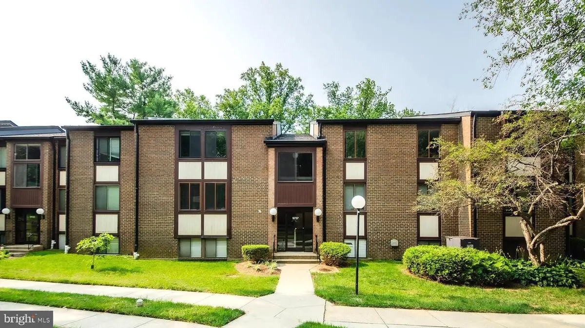 9737 Kings Crown Ct #202, Fairfax, VA 22031 - #1